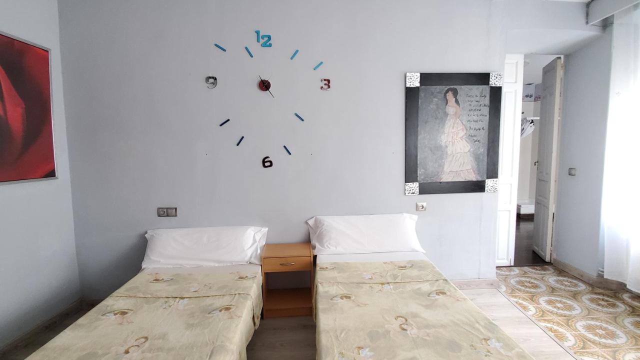 Hostal Martes Caceres Plaza Mayor - Tercer Piso Sin Ascensor Dış mekan fotoğraf
